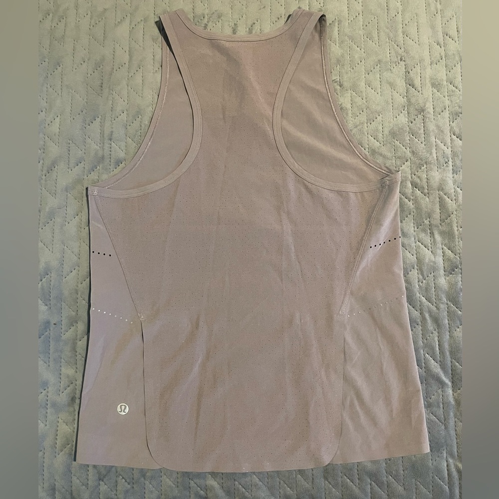 Lululemon tank top women’s‎ size 2 purple NWOT